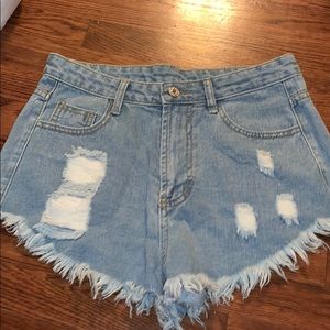 BRAND NEW NEVER WORN SHEIN JEAN SHORTS